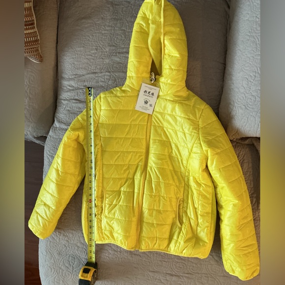 Yellow Hooded Thin Puffer Jacket Juniors Size XL Runs Small NWT - Picture 6 of 12